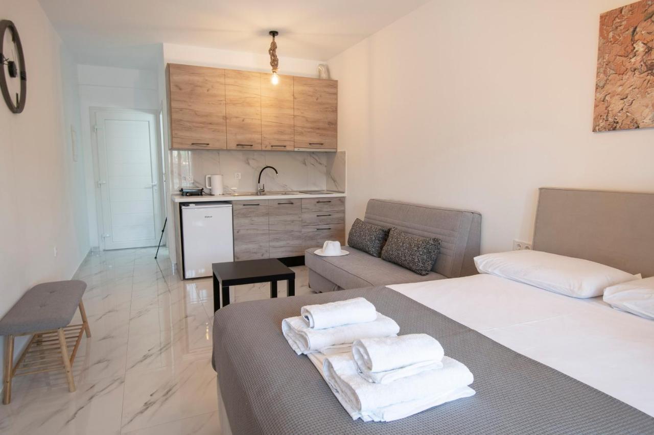 Nikiti Central Suites By Travel Pro Services - Nikiti Halkidiki Εξωτερικό φωτογραφία